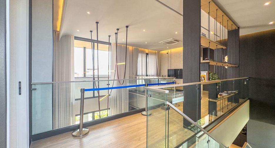 For sale 4 bedrooms villa in Bang Lamung, Chonburi