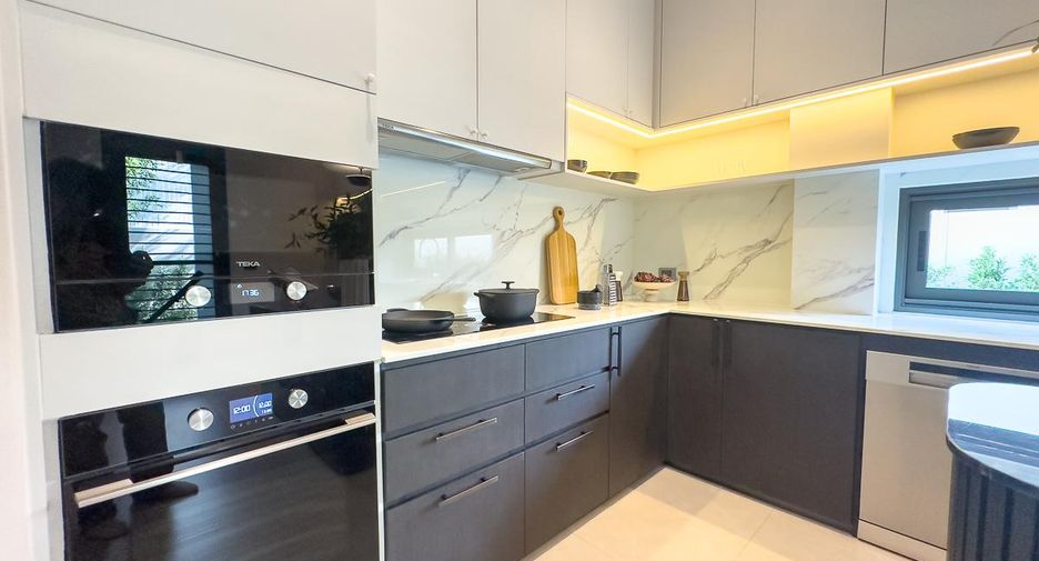 For sale 4 bedrooms villa in Bang Lamung, Chonburi