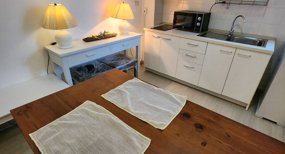 For sale スタジオ condo in Khlong Toei, Bangkok