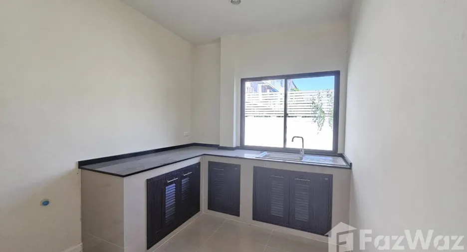For rent 3 Beds house in Lam Luk Ka, Pathum Thani