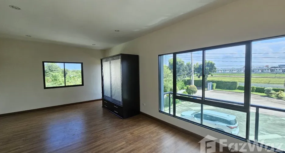 For rent 3 Beds house in Lam Luk Ka, Pathum Thani