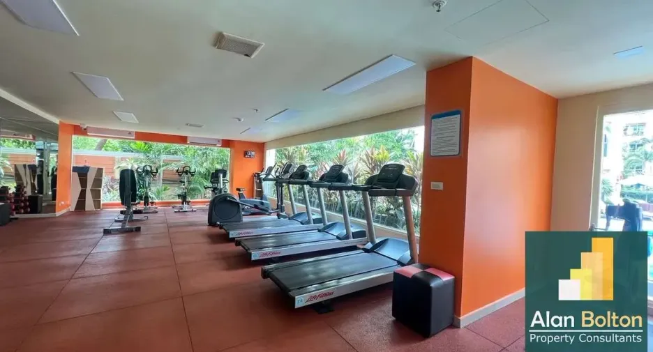 出租 和 出售 2 卧室 公寓 在 Sattahip, Chon Buri