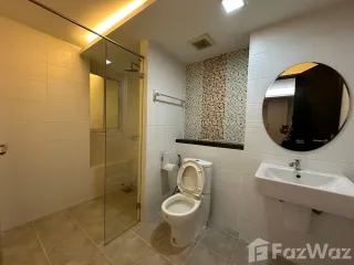 For sale 1 bed condo in Wang Thonglang, Bangkok