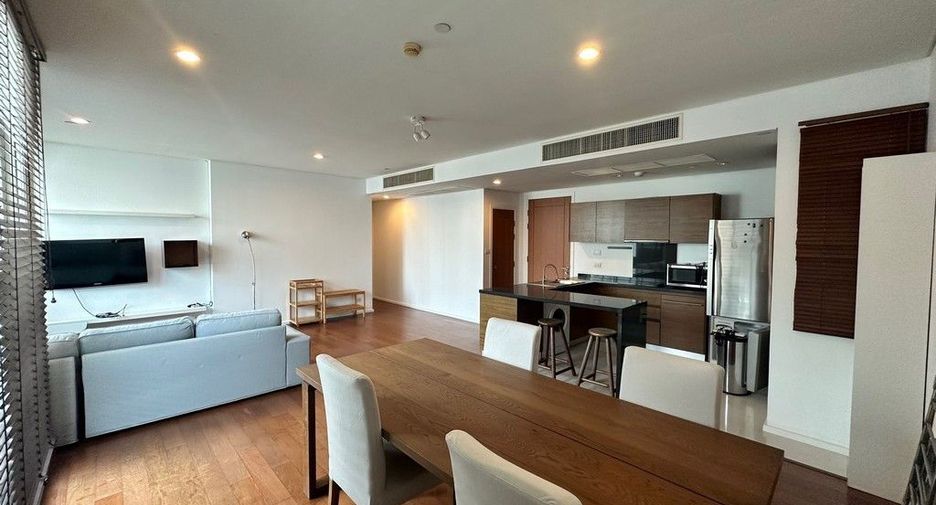 For sale 2 bed condo in Watthana, Bangkok