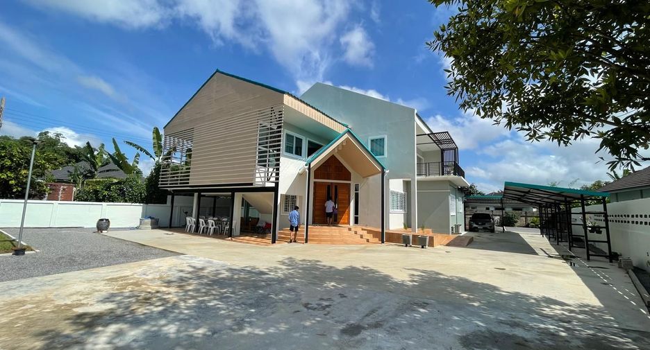For sale 5 bed house in Mueang Chiang Rai, Chiang Rai