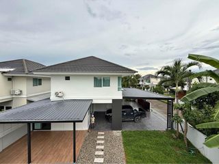 For sale 5 Beds house in Saraphi, Chiang Mai