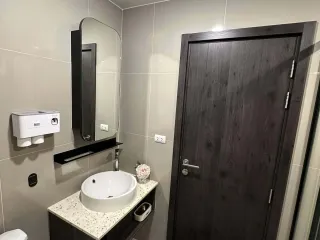 For sale 1 Beds condo in Huai Khwang, Bangkok