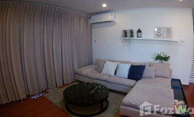 For rent 3 bed condo in Huai Khwang, Bangkok