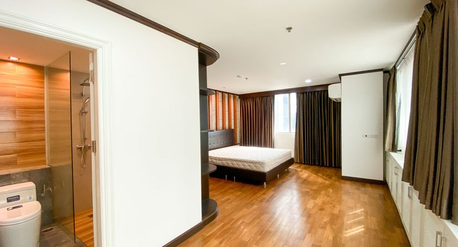 For sale 2 Beds condo in Watthana, Bangkok