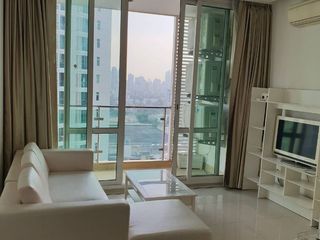 For sale 2 bed condo in Huai Khwang, Bangkok