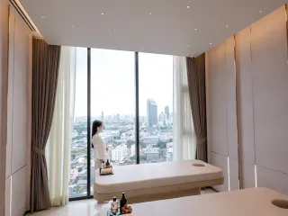 For sale 1 Beds condo in Huai Khwang, Bangkok