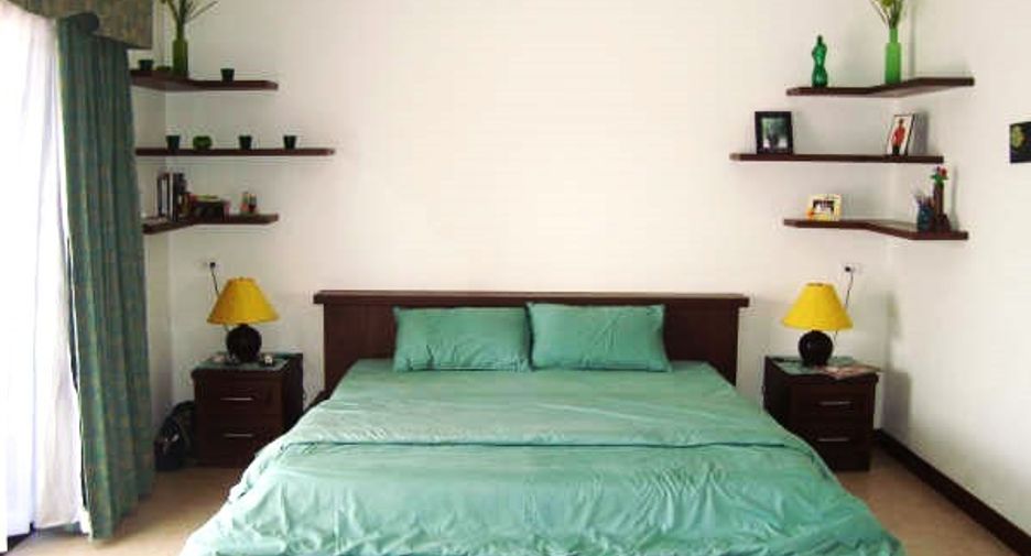 For sale 4 bedrooms house in East Pattaya, Pattaya