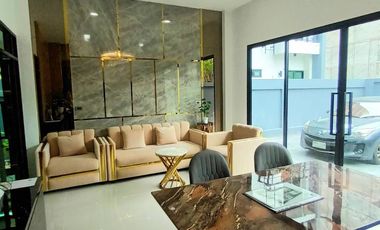 For sale 3 Beds retail Space in Phasi Charoen, Bangkok