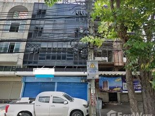 For sale 4 bed retail Space in Mueang Samut Prakan, Samut Prakan