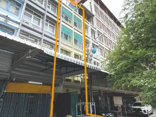 For sale 3 bed retail Space in Pom Prap Sattru Phai, Bangkok