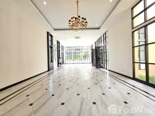 For rent 2 bed retail Space in Mueang Samut Prakan, Samut Prakan