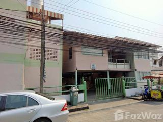 For sale 32 Beds retail Space in Lat Phrao, Bangkok