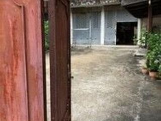 For sale studio house in Phra Khanong, Bangkok