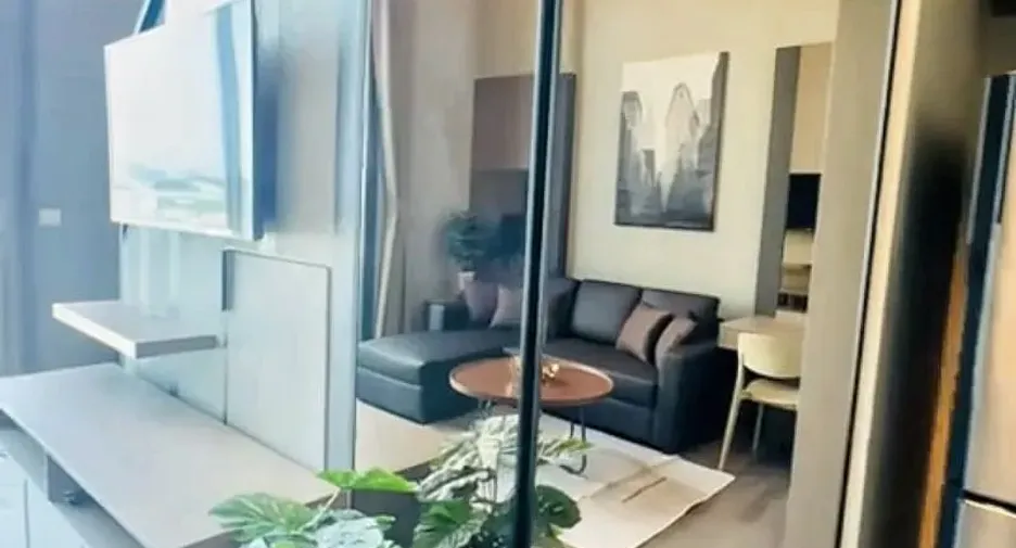 For rent 1 bed condo in Phaya Thai, Bangkok