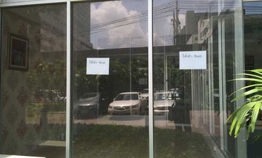 For rent retail Space in Ratchathewi, Bangkok