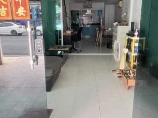 For rent 4 bed retail Space in Mueang Phuket, Phuket