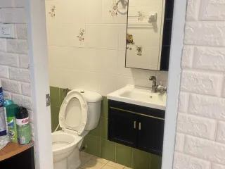 For rent 4 bed retail Space in Mueang Phuket, Phuket
