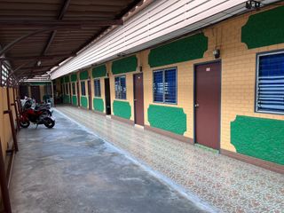For sale 11 Beds retail Space in Bang Lamung, Chonburi