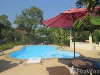 For sale 11 bed hotel in Mueang Chiang Mai, Chiang Mai