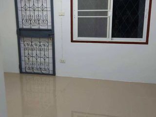 For sale 1 bed retail Space in San Kamphaeng, Chiang Mai