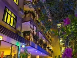 For sale 31 bed hotel in Mueang Chiang Mai, Chiang Mai