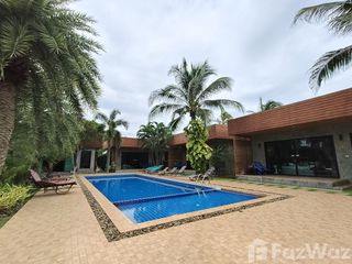 For sale 14 bed retail Space in Pran Buri, Prachuap Khiri Khan