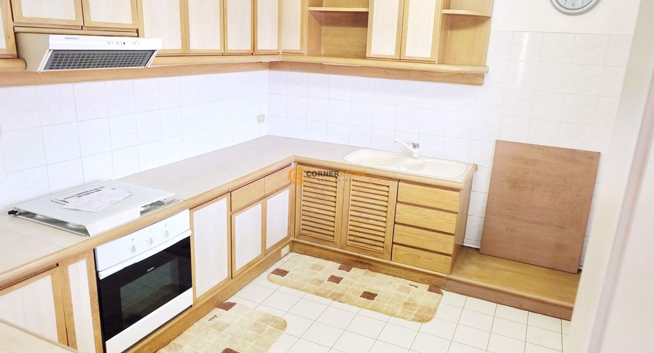 À vendre 3 chambres condo à Pratumnak, Pattaya