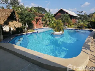 For sale 6 bed hotel in Si Chiang Mai, Nong Khai