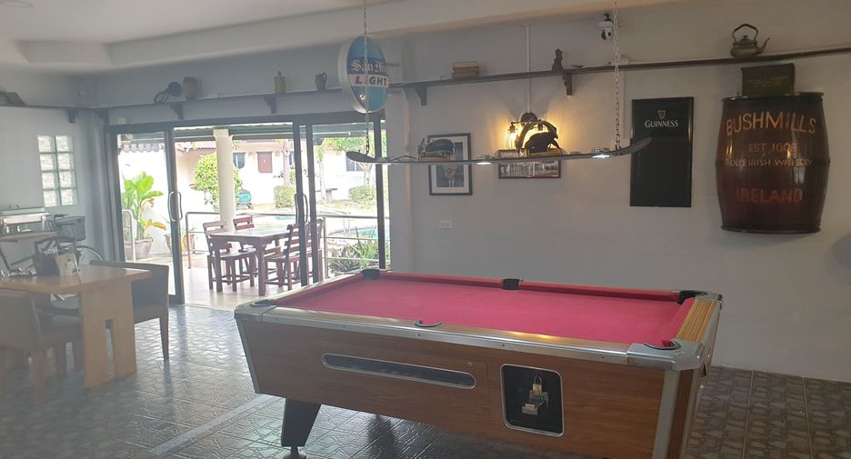 For sale 13 bed hotel in Prasat, Surin