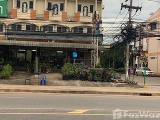 For sale 3 bed retail Space in Kantharawichai, Maha Sarakham
