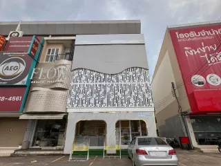 For sale 3 bed retail Space in Mueang Chanthaburi, Chanthaburi