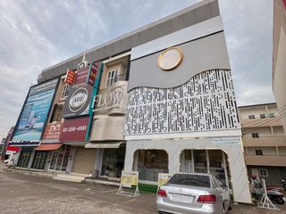 For sale 3 bed retail Space in Mueang Chanthaburi, Chanthaburi
