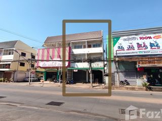 For sale 6 bed retail Space in Mueang Uttaradit, Uttaradit