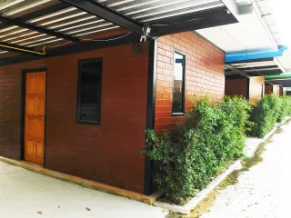 For sale 9 bed hotel in Nikhom Phatthana, Rayong