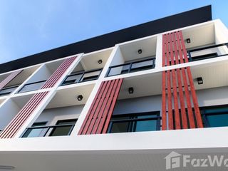 For sale 4 bed retail Space in Mueang Songkhla, Songkhla