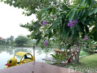 For sale 8 bed retail Space in Mueang Kamphaeng Phet, Kamphaeng Phet