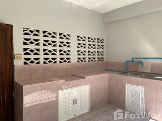 For sale 5 bed retail Space in Mueang Samut Songkhram, Samut Songkhram