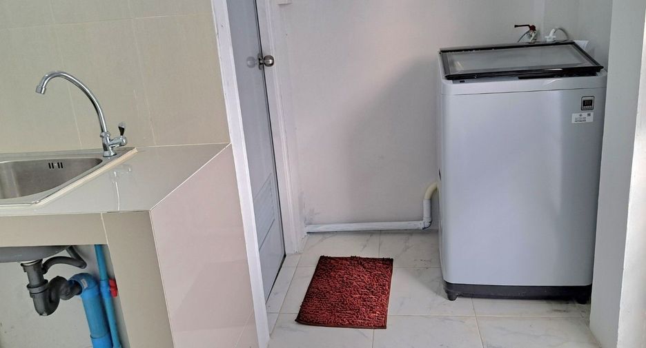 For rent 3 bed house in Mueang Nakhon Ratchasima, Nakhon Ratchasima