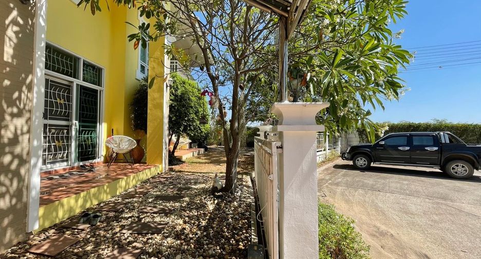 For rent 4 bed house in Mueang Nakhon Ratchasima, Nakhon Ratchasima