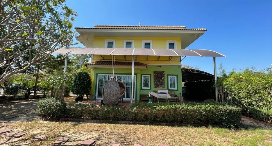 For rent 4 bed house in Mueang Nakhon Ratchasima, Nakhon Ratchasima