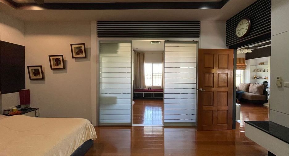 For rent 4 bed house in Mueang Nakhon Ratchasima, Nakhon Ratchasima
