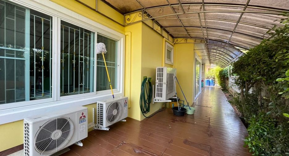 For rent 4 bed house in Mueang Nakhon Ratchasima, Nakhon Ratchasima