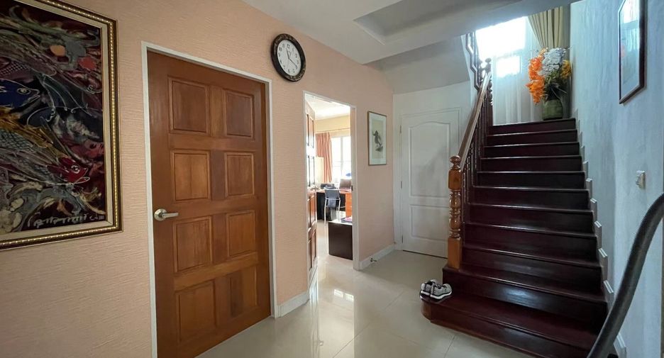 For rent 4 bed house in Mueang Nakhon Ratchasima, Nakhon Ratchasima
