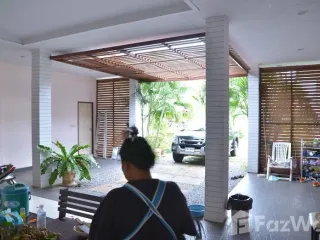 For sale 8 bed hotel in Nam Phong, Khon Kaen