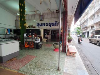 For sale 5 Beds retail Space in Mueang Udon Thani, Udon Thani